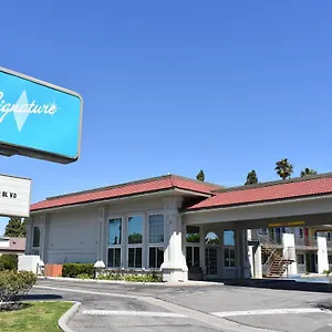 Signature Maingate 3*, Anaheim USA