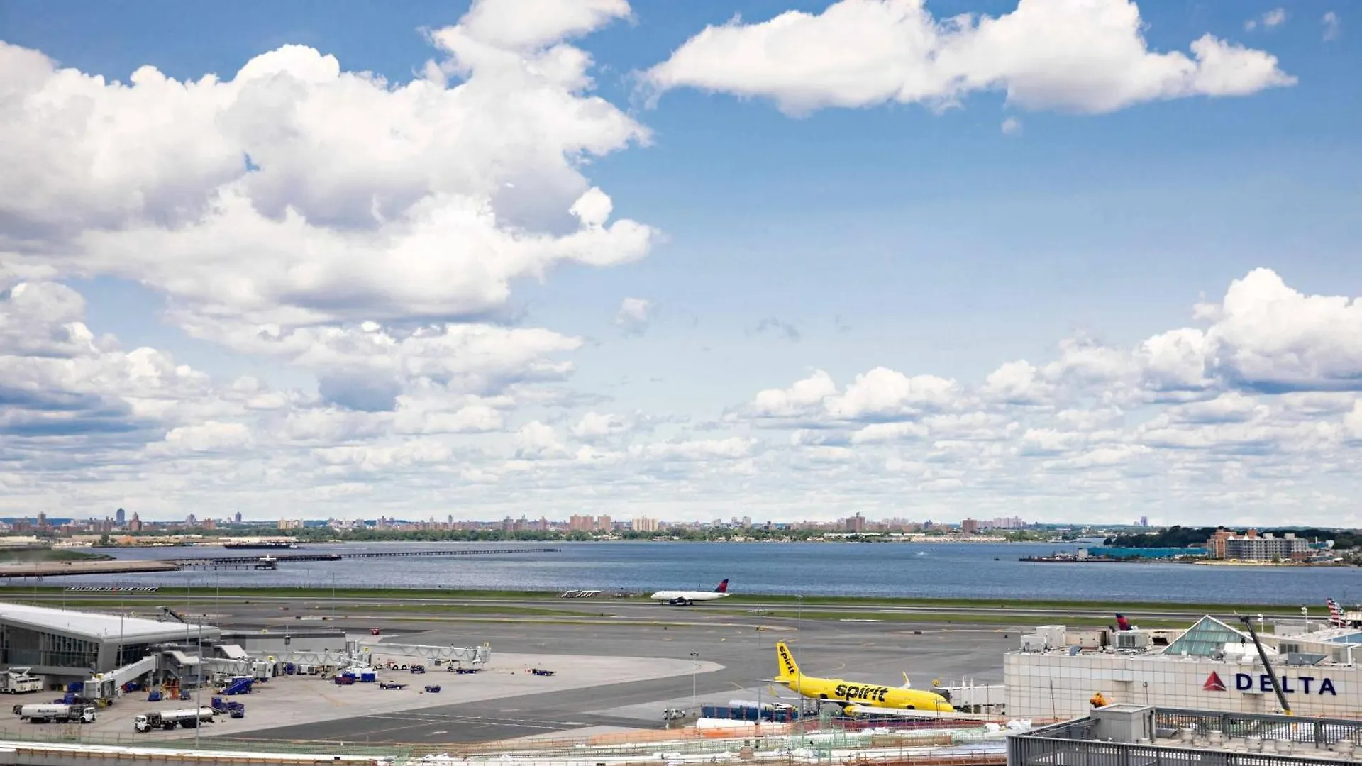 New York Laguardia Airport Marriott Hotel  New York