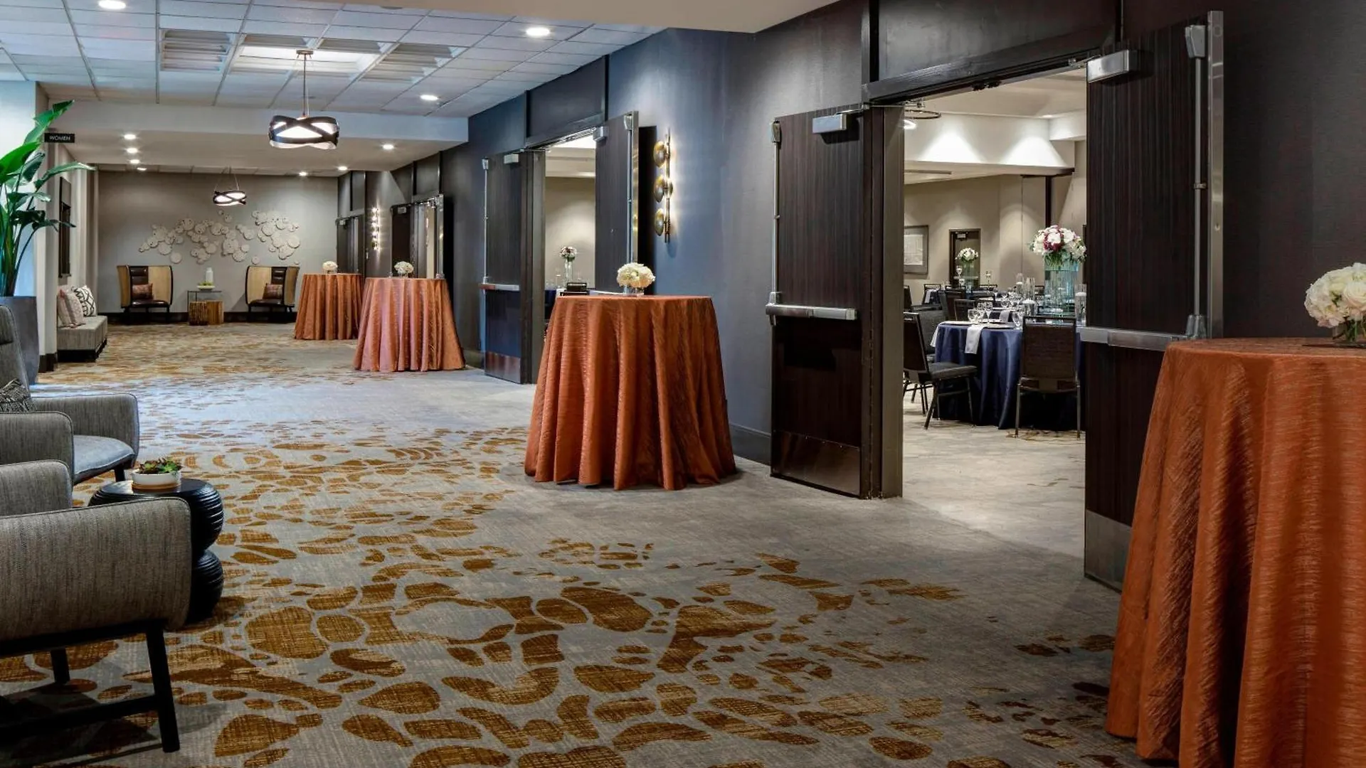 ****  New York Laguardia Airport Marriott Hotel United States